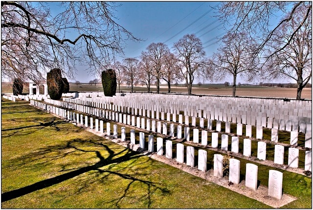 Le Brown’s Copse Cemetery 2